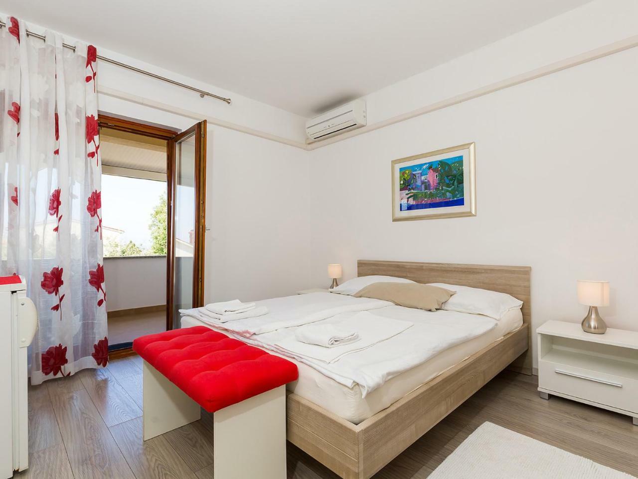 Ulika Rooms & Apartments Пореч Экстерьер фото